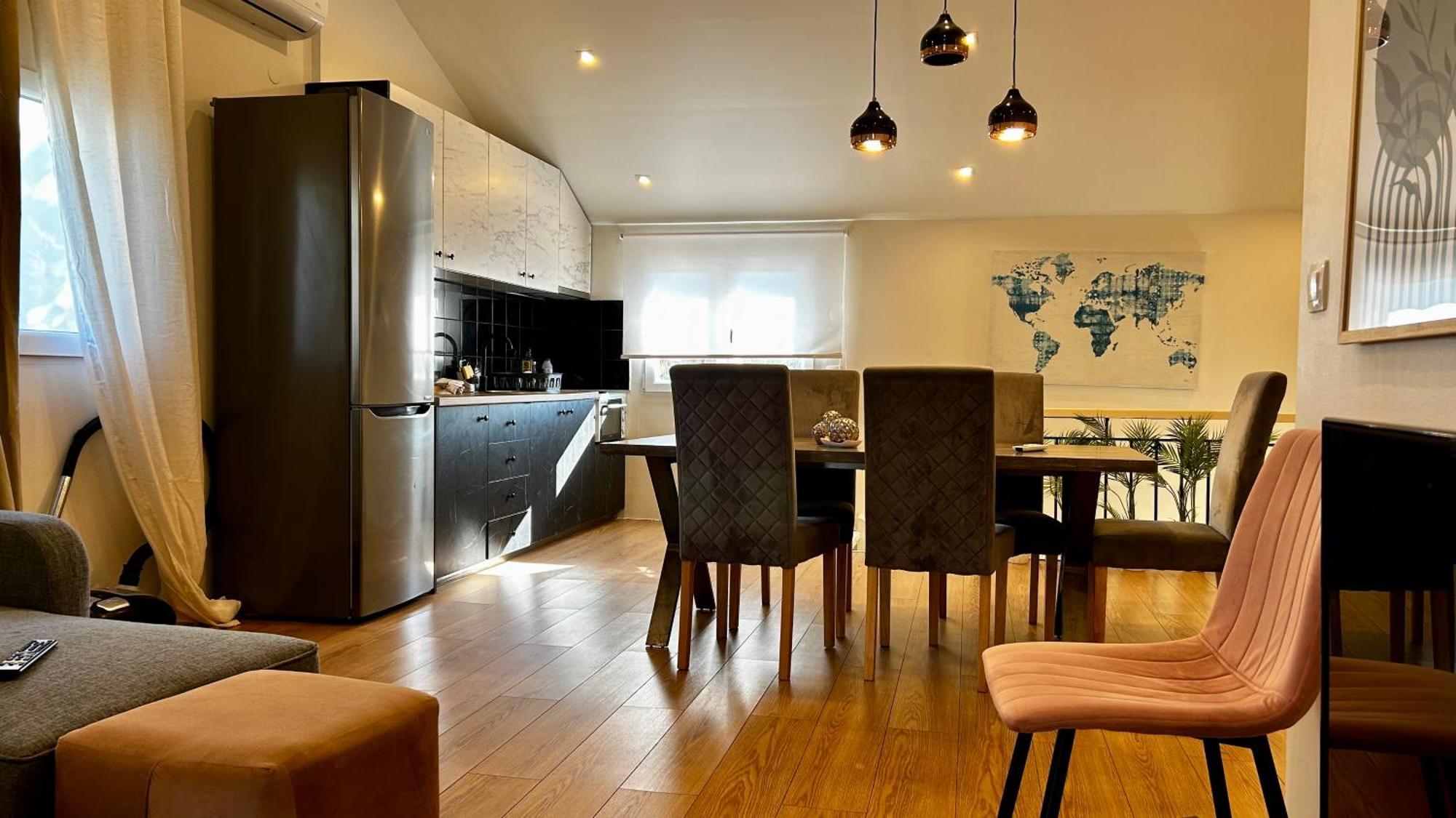 Apartamento άνετο και πολυτελές οροφοδιαμέρισμα 2 *